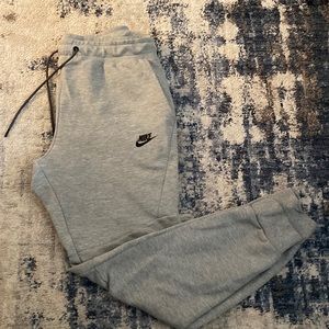 Nike Tech Fleece Sweatpants
